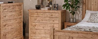 Bedroom furniture set